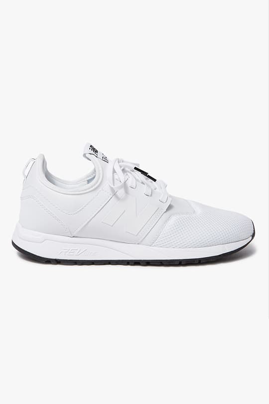 女生白波鞋特集 來自 Nike adidas Common Projects Vans Puma Reebok 超過 20 雙款式