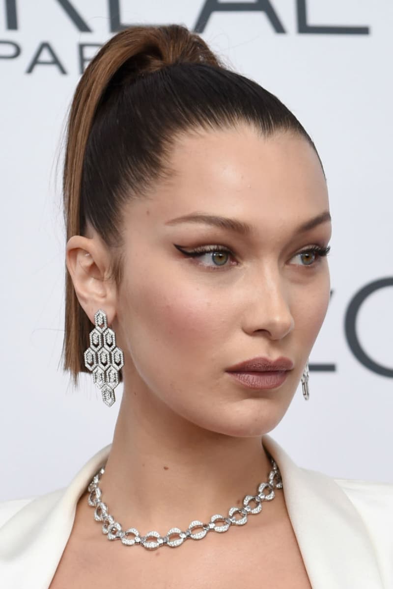 Bella Hadid 自 2014 年以來的驚人蛻變 從嬰兒肥少女到冷豔超模