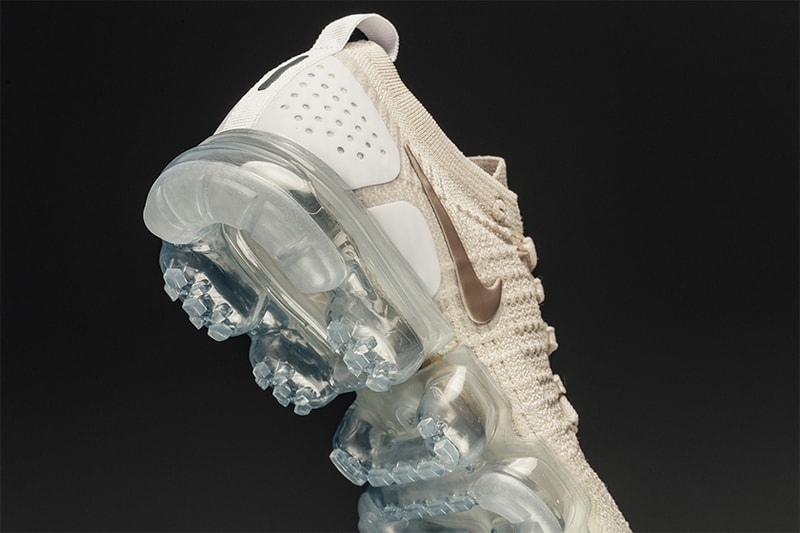 Nike Air VaporMax Flyknit 2.0  推出米白 x 金配色