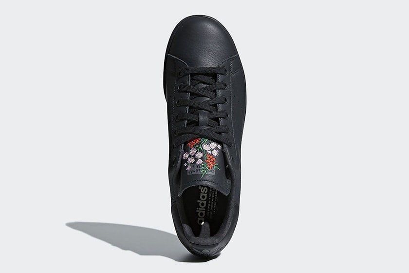 Adidas Originals 黑色花卉刺繡版 Stan Smith