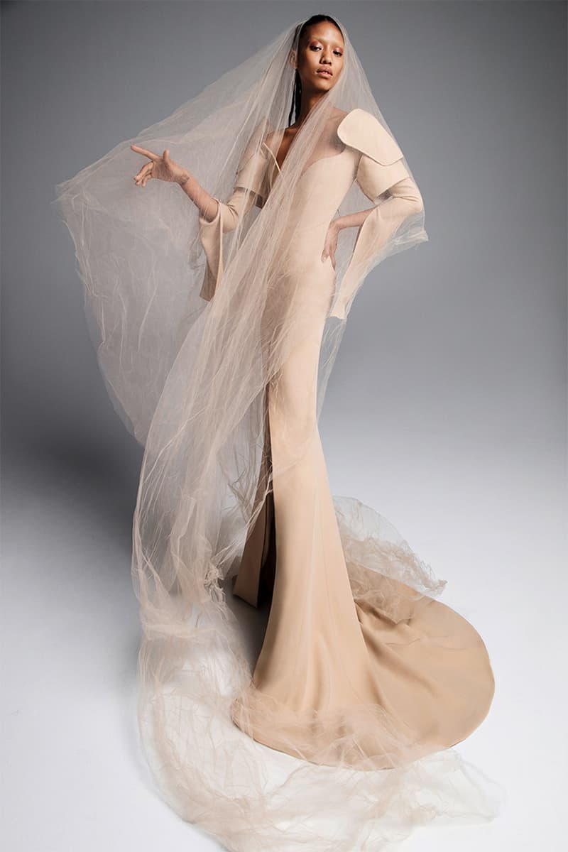 Vera Wang 2019 年的春季婚紗 主打裸色