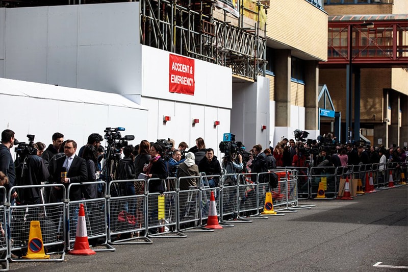 kate-middleton-royal-birth-what-happened-outside-hospital