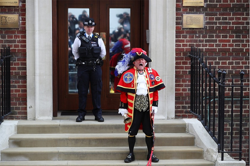 royal baby prince william kate middleton leave hospital with new baby boy