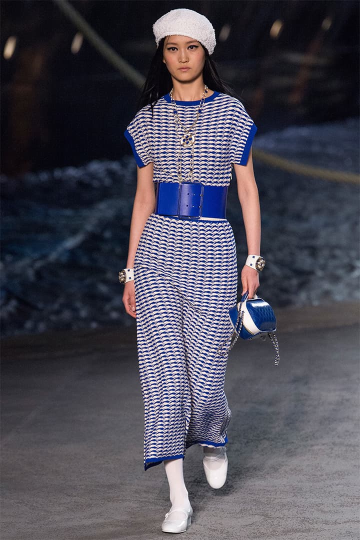 chanel-cruise-2019 runway marine style