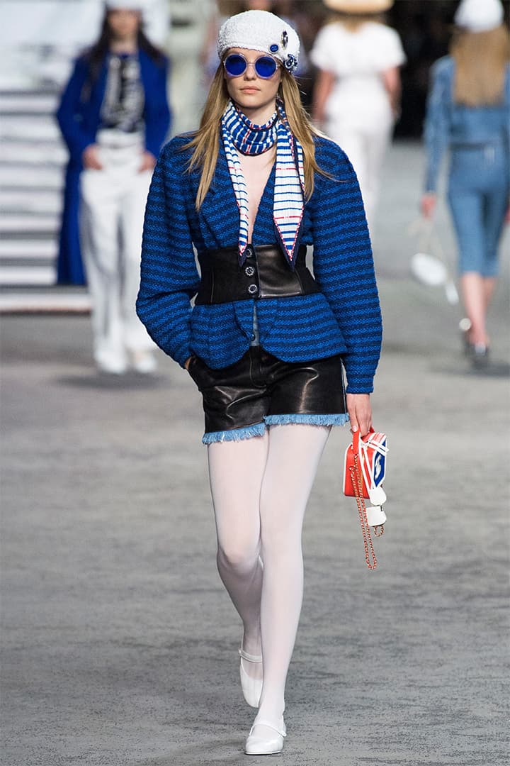 chanel-cruise-2019 runway marine style