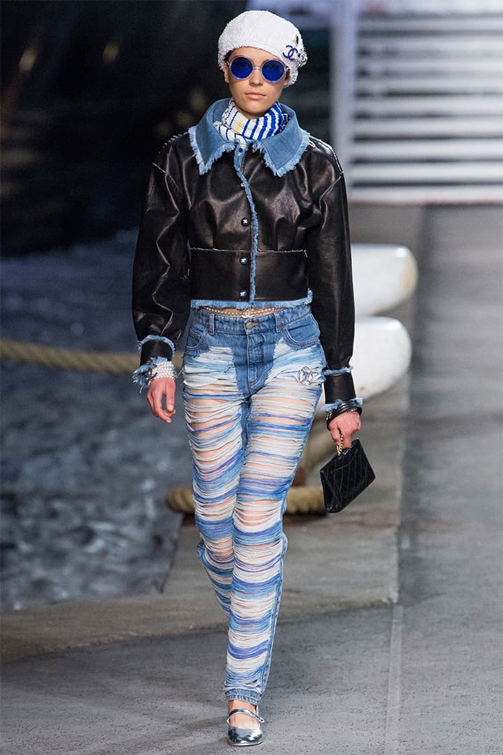 chanel-cruise-2019 runway marine style