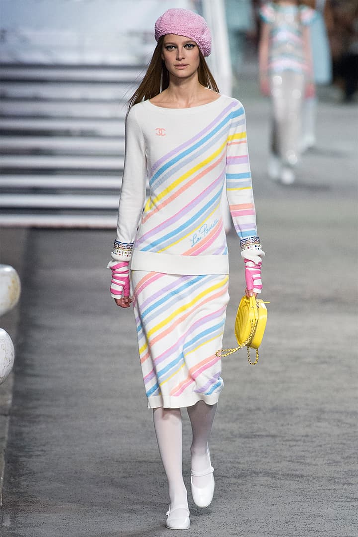 chanel-cruise-2019 runway marine style