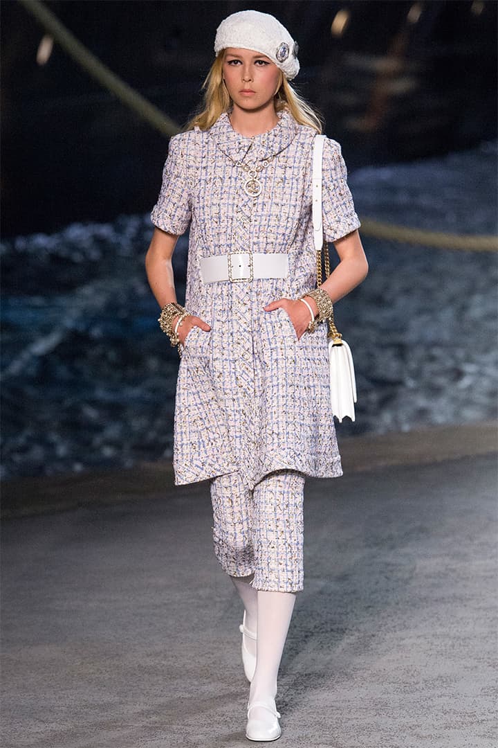 chanel-cruise-2019 runway marine style