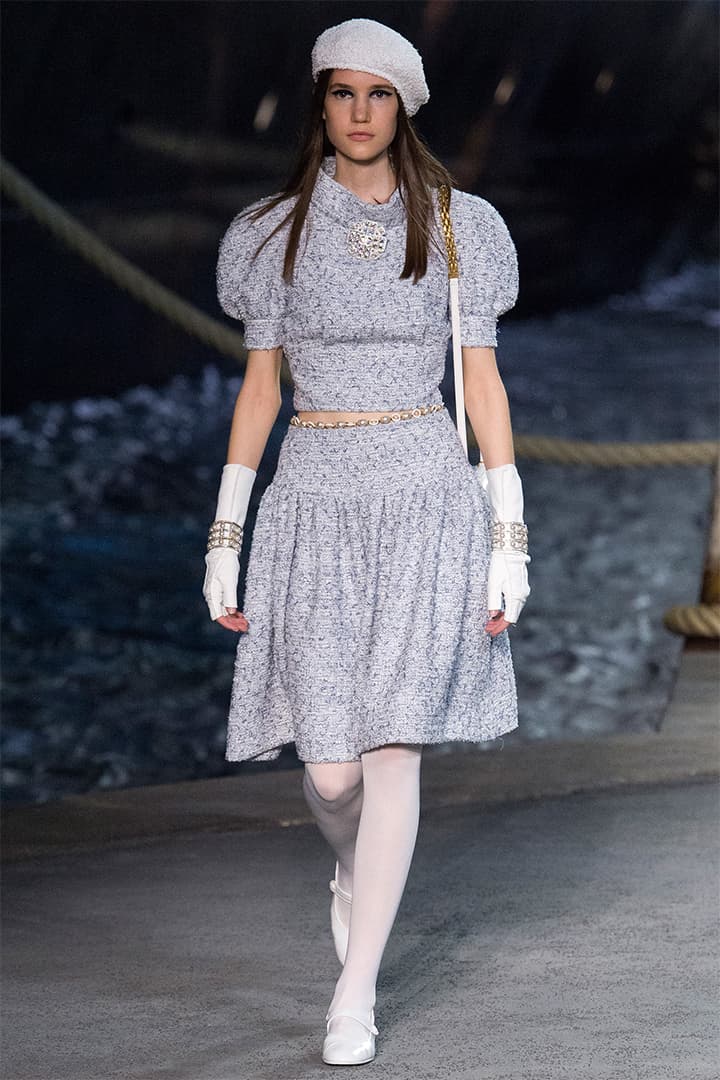 chanel-cruise-2019 runway marine style