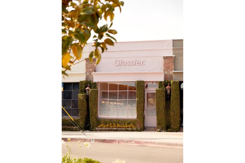 GLOSSIER LOS ANGELES STORE OPENING BEAUTY BRAND INTO THE GLOSS