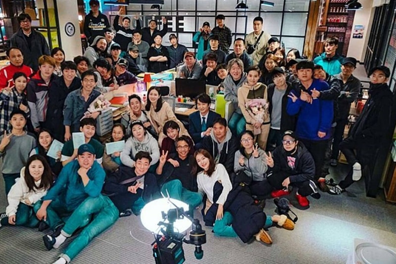 Jung Hae In Son Ye Jin Something in the Rain Group Photo Fall In Love Celebrities Couples Song Joong Ki Song Hye Kyo