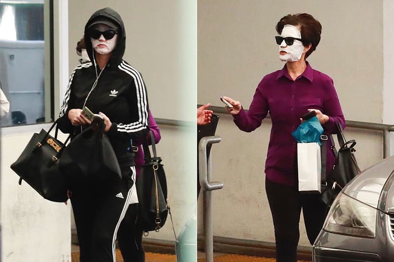katy-perry-and-her-mom-sheet-mask-while-walking
