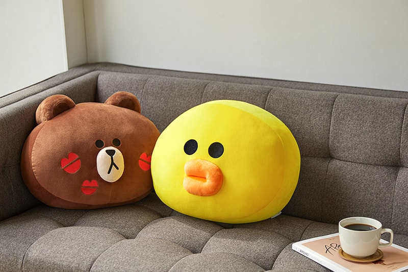 柔軟 Q 彈的質感讓人上癮！Line Friends 推出可愛巨型抱枕系列