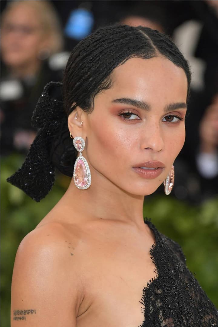 Met Gala 2018 Best Beauty Makeup Hairstyles Look Zoe Kravitz