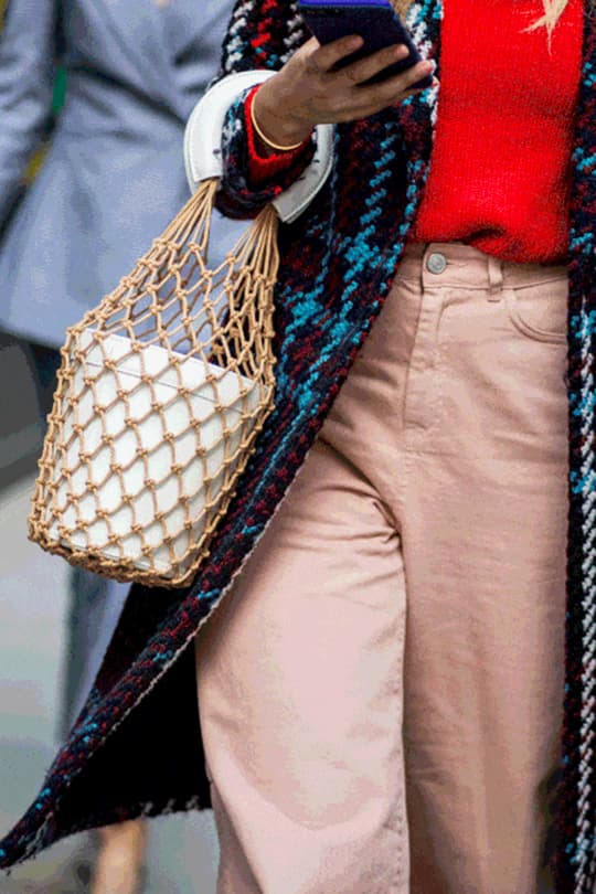 net bag and straw bag street style