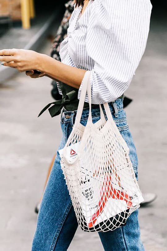 net bag and straw bag street style