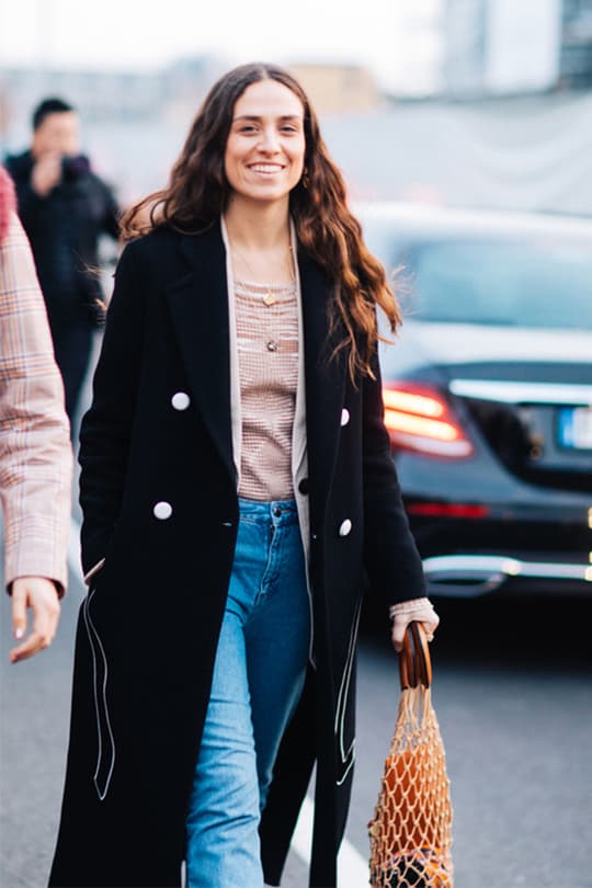 net bag and straw bag street style