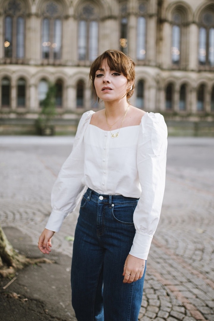 white blouse fashion trends 2018