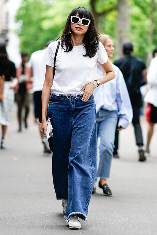 white tee summer street style-