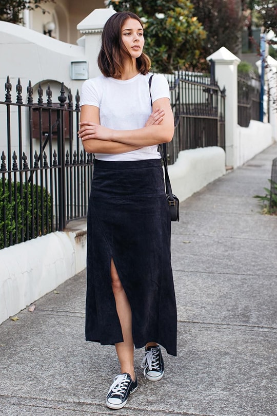 white tee summer street style-