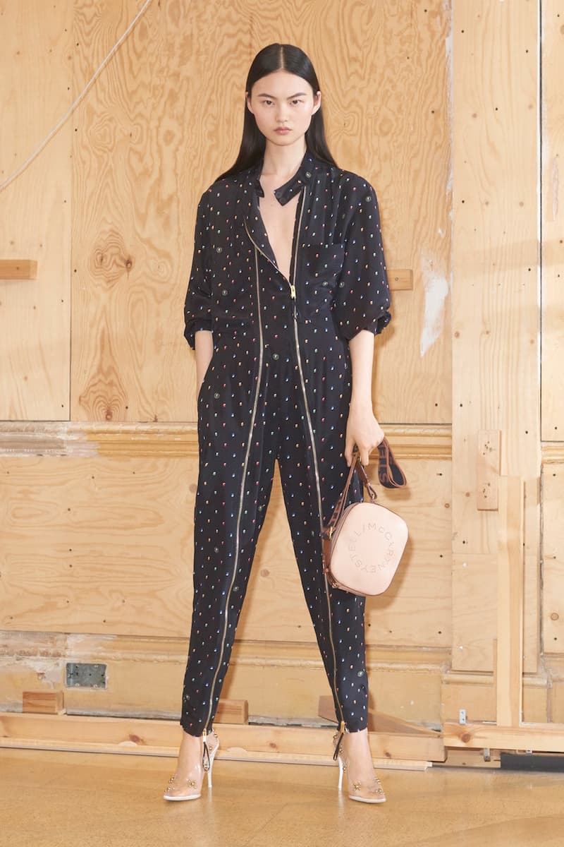 stella mccartney resort 2019 pvc logo 37 looks spring