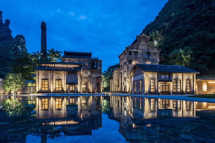 這座在桂林陽朔縣的糖廠改建，成為最華麗蛻變的現代酒店！