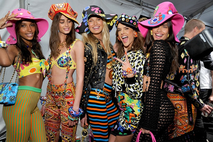 Moschino 2019 春季系列透過奢華馬戲團來詮釋繽紛主題