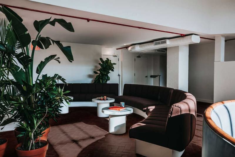 gowanus-inn-yard-new-hotel-by-savvy-studios-brooklyn