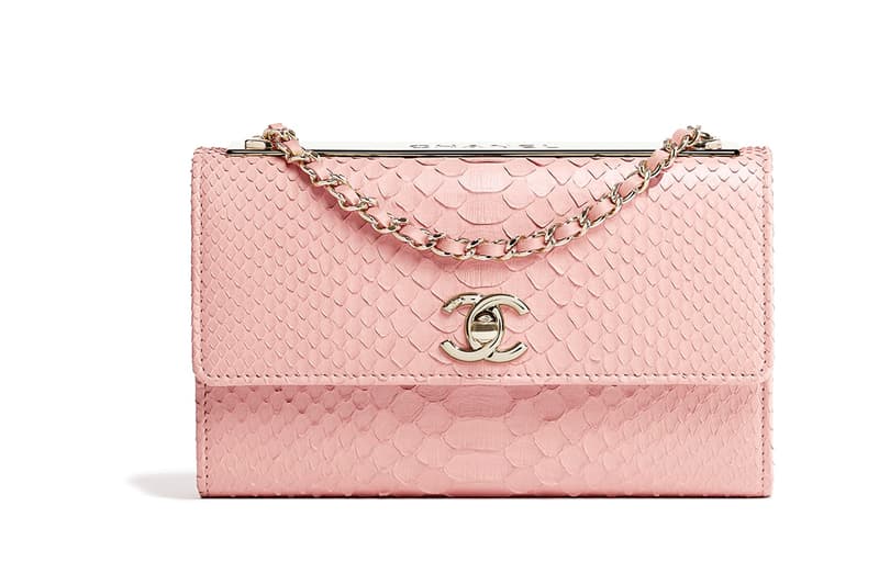 chanel-clutch-with-chain-ss-2018