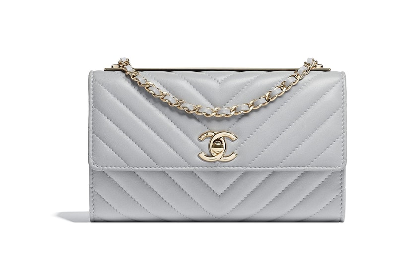 chanel-clutch-with-chain-ss-2018