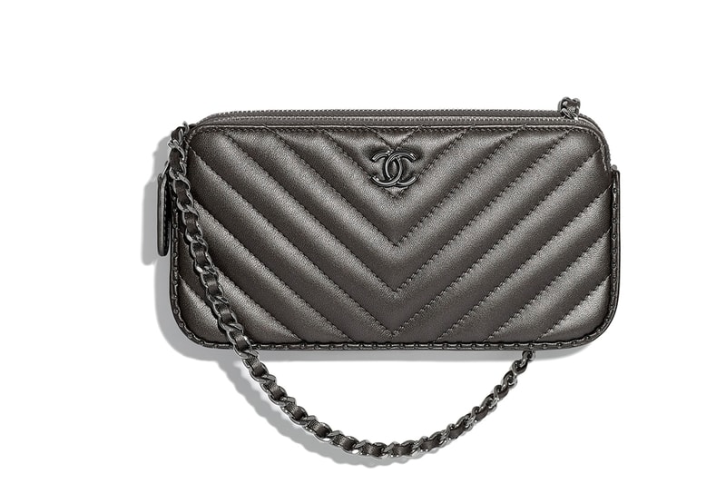 chanel-clutch-with-chain-ss-2018