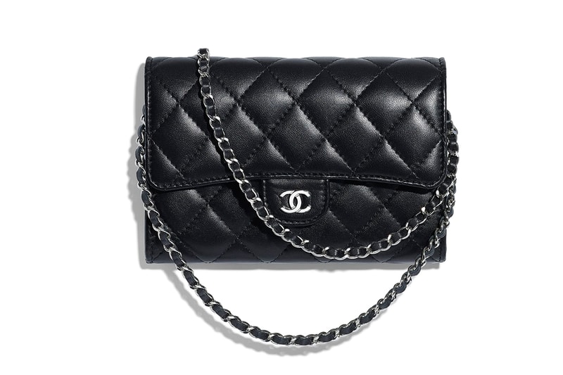 chanel-clutch-with-chain-ss-2018