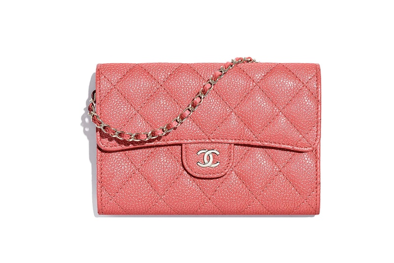chanel-clutch-with-chain-ss-2018