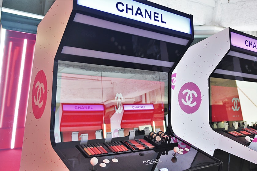 跟著眾星們，一同率先體驗萬眾矚目的 CHANEL COCO GAME CENTER 吧！