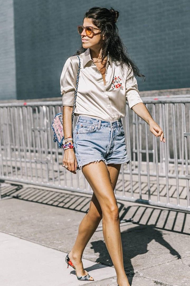 how to style denim shorts with shoes