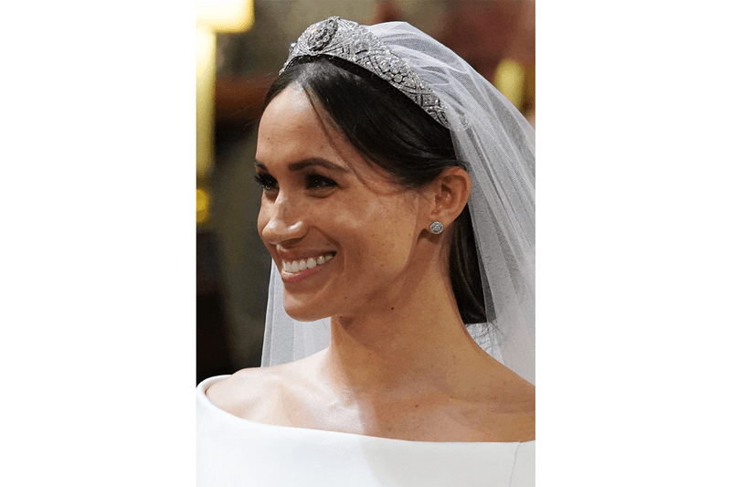 meghan-markle-lily-collins-victoria-beckham-freckles-picture