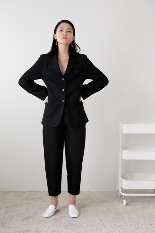 minimalist-korean-instagram-girl-to-follow-nari__k simplement
