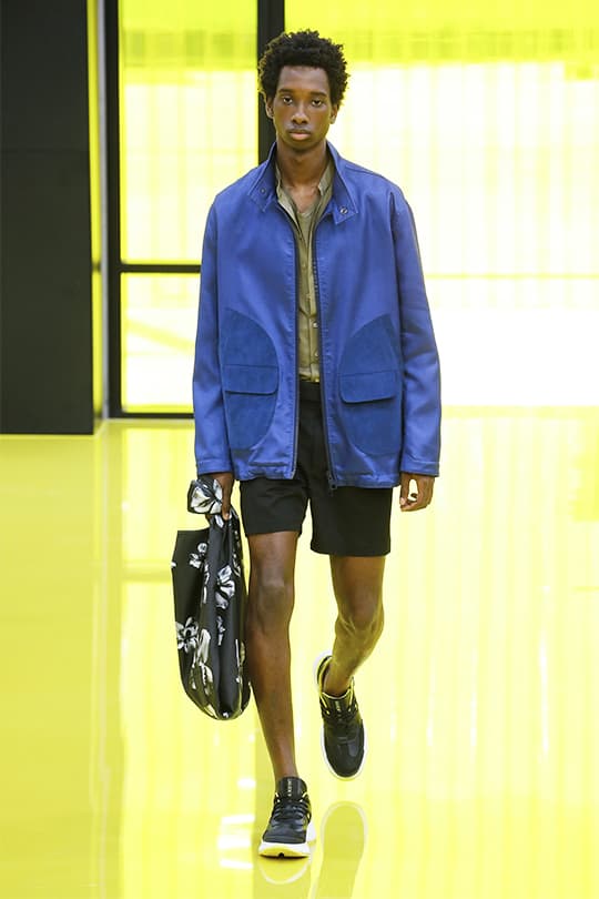 Neil Barrett ss2019-menswear-handbag