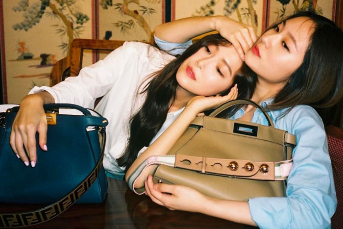 姊妹私下最自然的一面!Jessica 與 Krystal 合體入鏡 Fendi 最新廣告影片