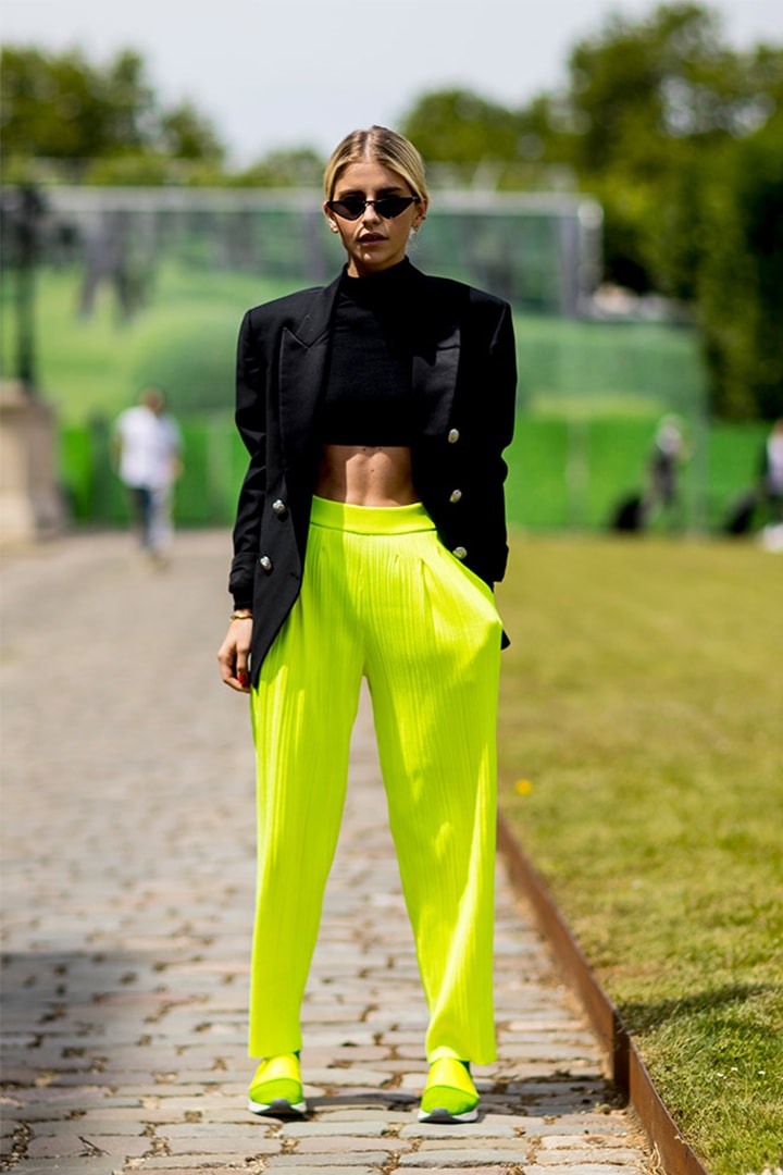 2019 Spring Men's Fashion Week Street Style Neon Colour Pants