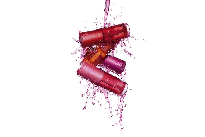 專訪品牌家族成員-Clarins 新推的唇水以水為基底,沒想到塗上後反而更鎖色更輕盈