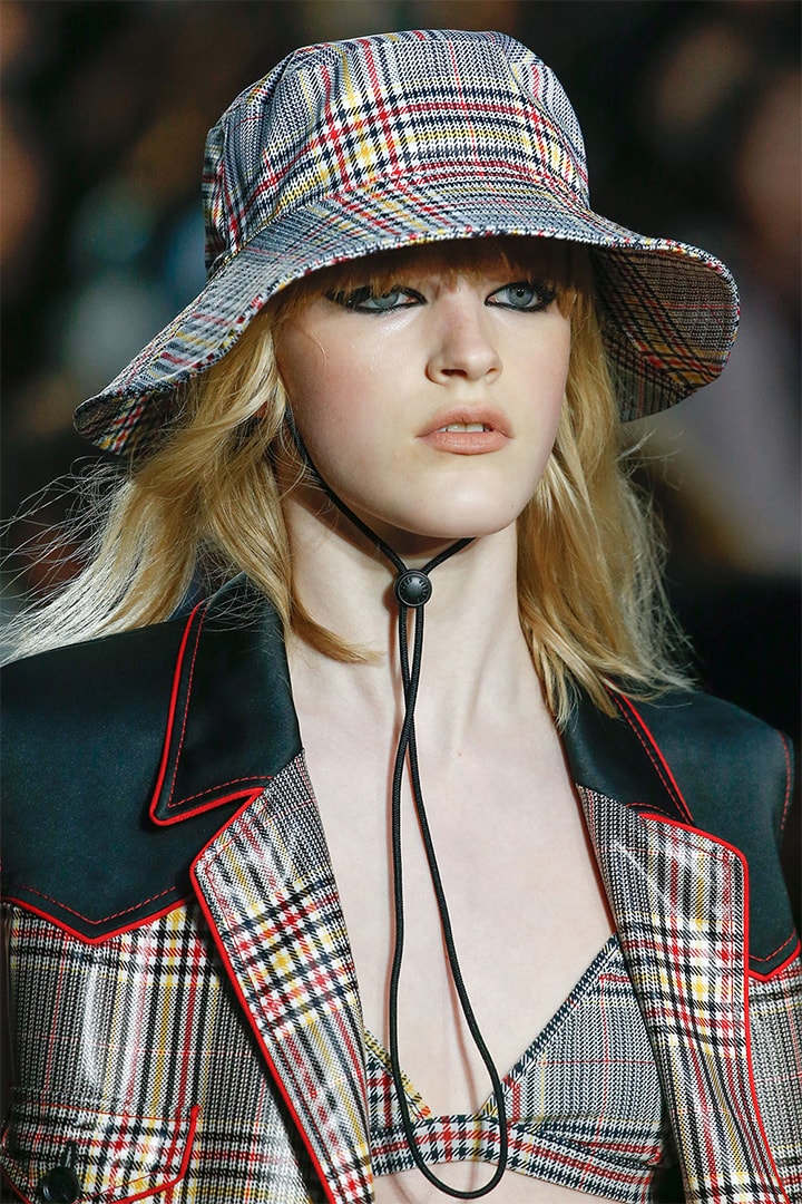 Bucket Hat Trend Summer 2018