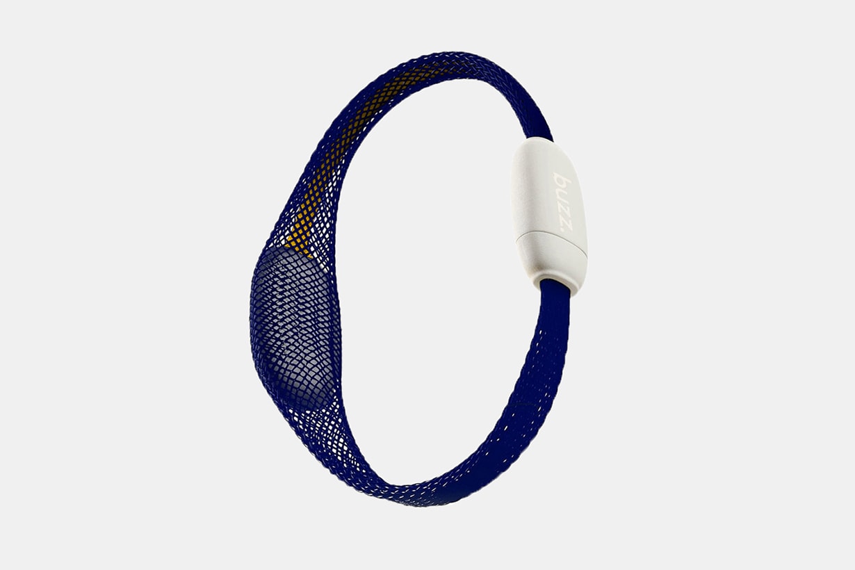 Buzz wearable by New Deal Design aims to stop sexual assault Bracelet Technology Blue Bracelet