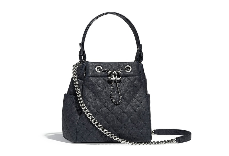 Chanel black handbags pre-fall 2018_