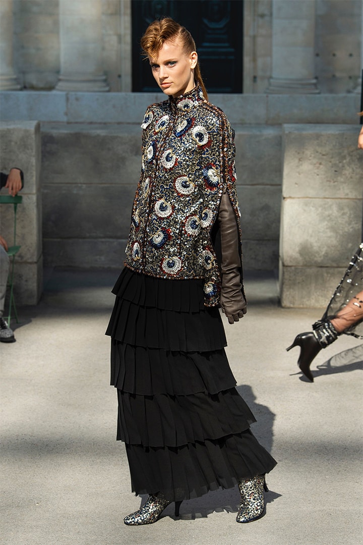Chanel fall-2018-couture runway