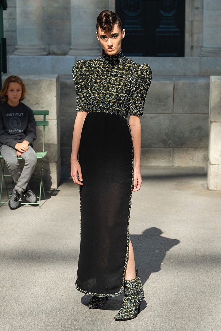 Chanel fall-2018-couture runway