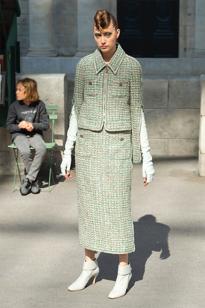 Chanel fall-2018-couture runway
