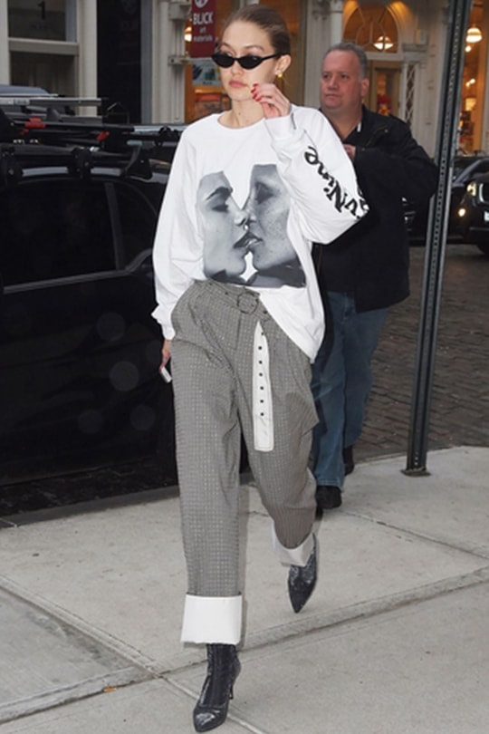 Gigi Hadid Cara Dervigne and Ajoa Avoir Face Top