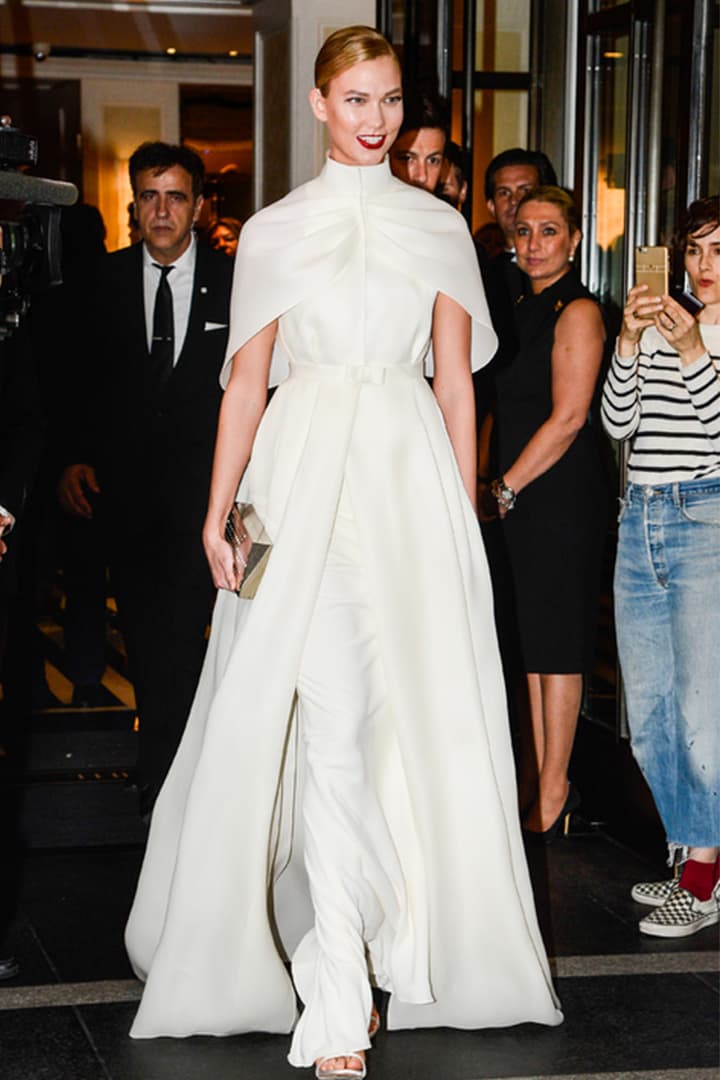 Karlie Kloss White Look Red Carpet