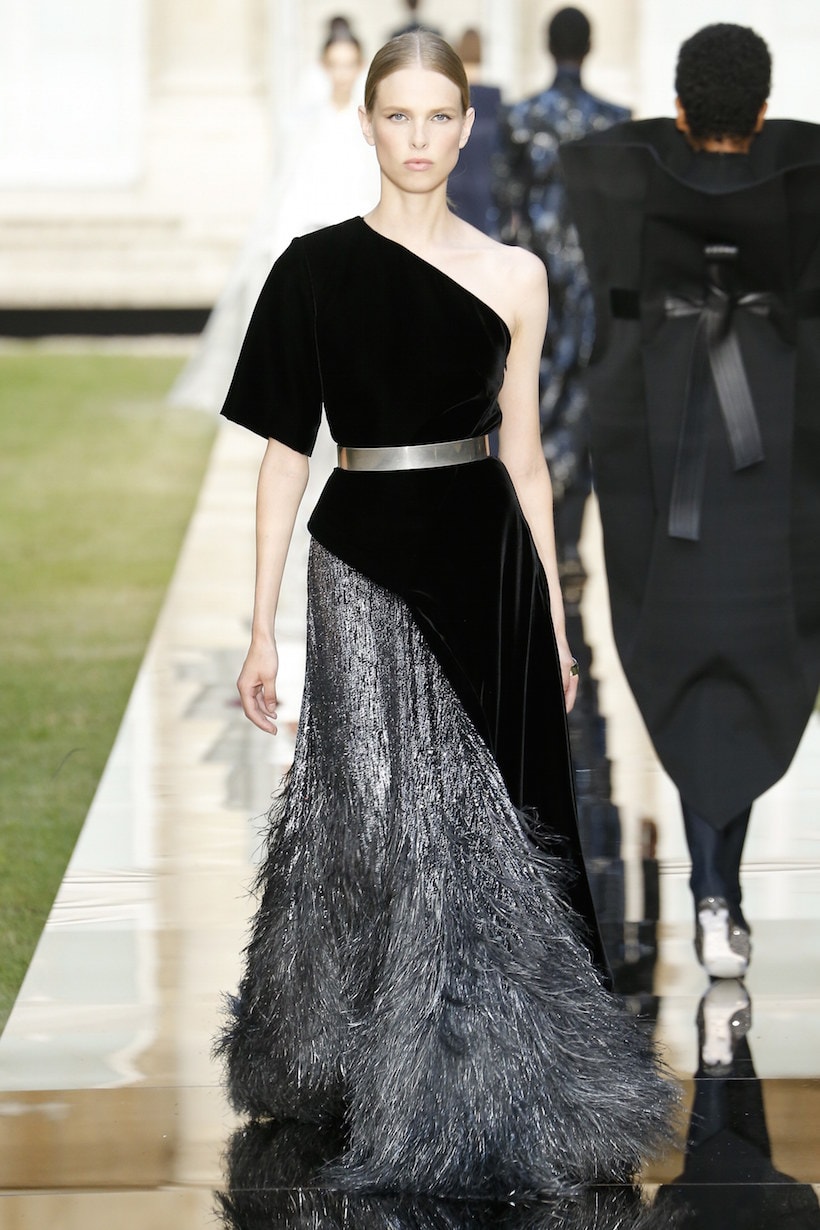 Givenchy Audrey Hepburn 2018 fall haute couture runway LBD
